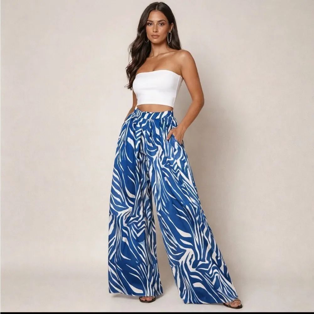 AKIRA Blue and WhiteāZebra Print Satin Wide-Leg Pants